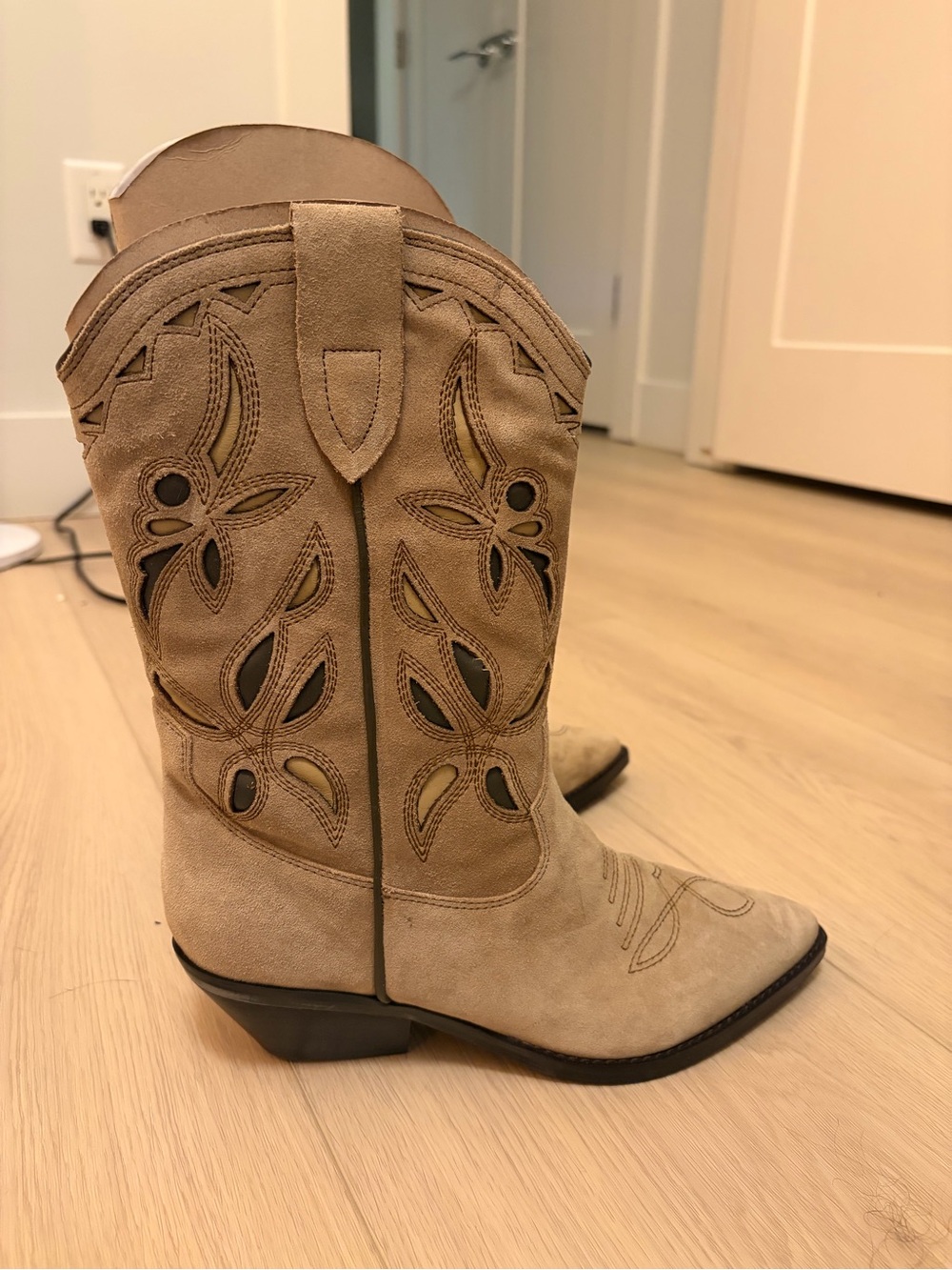 Stunning Western Boots - 99% new - Picture 4 of 11